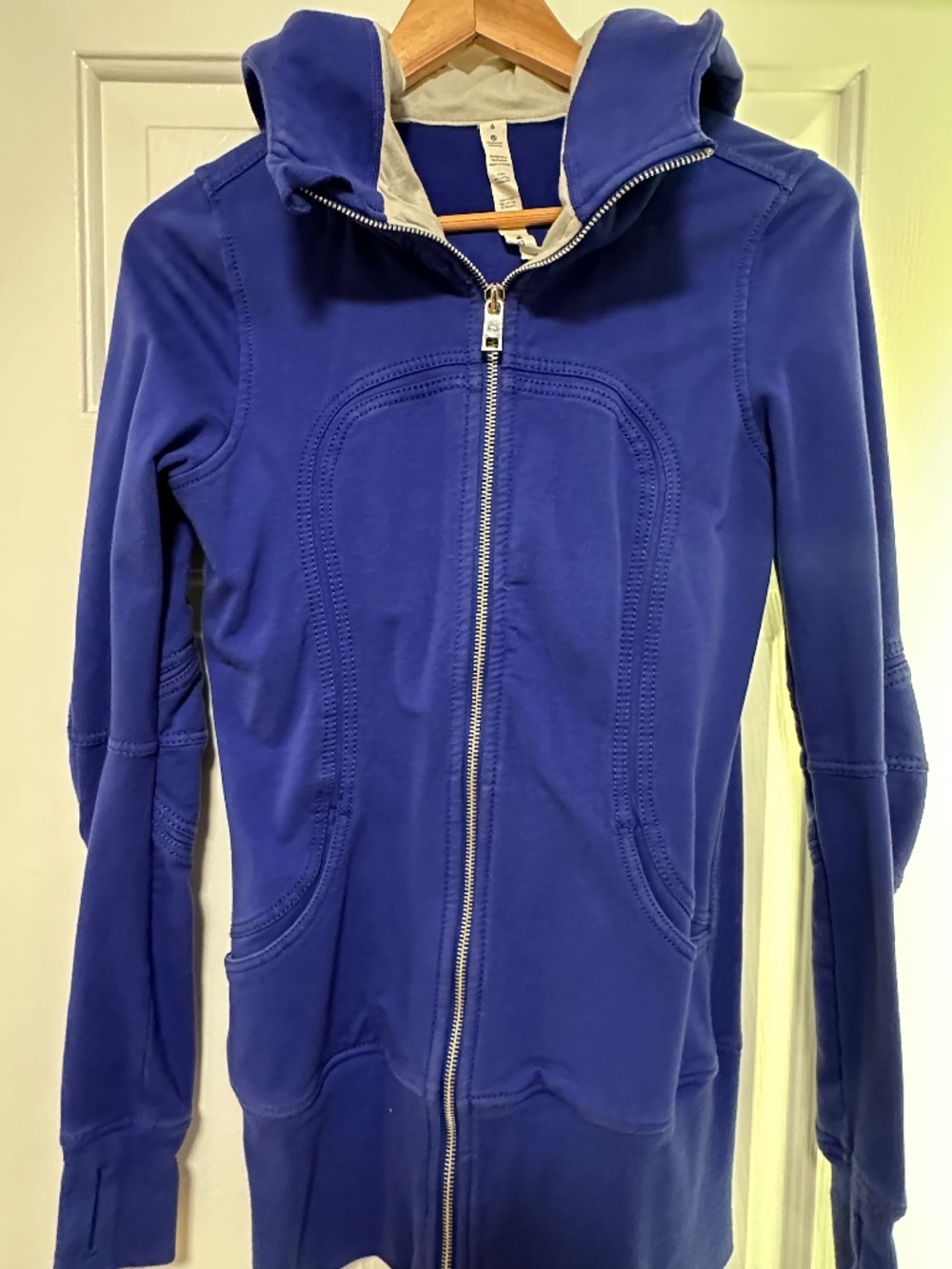 Lululemon zip up hoodie